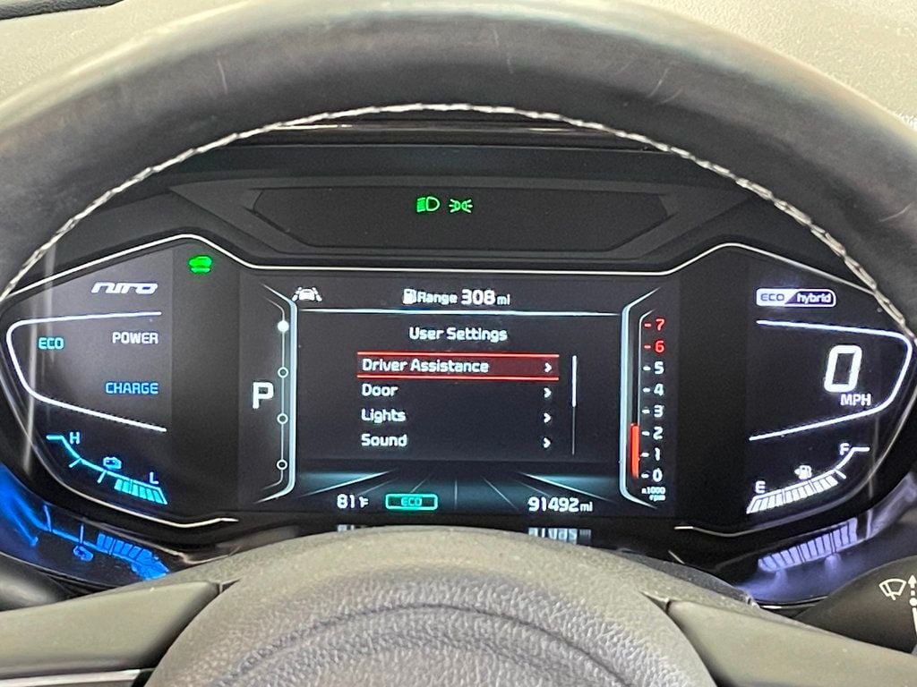 2020 Kia Niro EX Premium FWD - 23055639 - 24