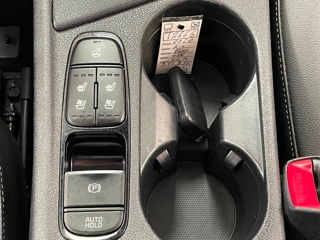 2020 Kia Niro EX Premium FWD - 23055639 - 31