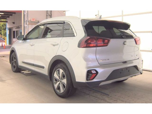 2020 Kia Niro LX FWD - 22943044 - 3