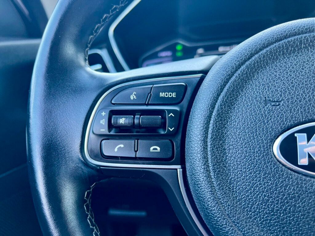 2020 Kia Niro Plug-In Hybrid EX Premium photo 20