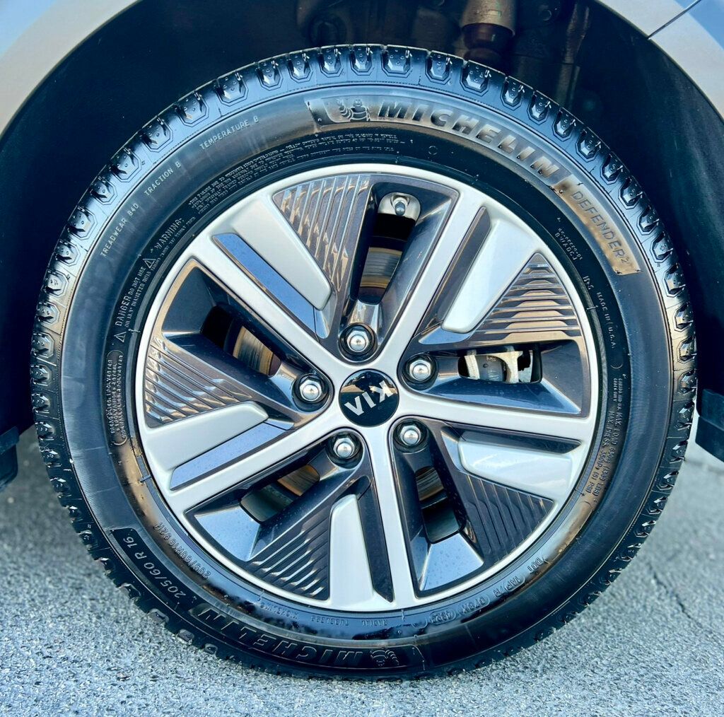 2020 Kia Niro Plug-In Hybrid EX Premium photo 29