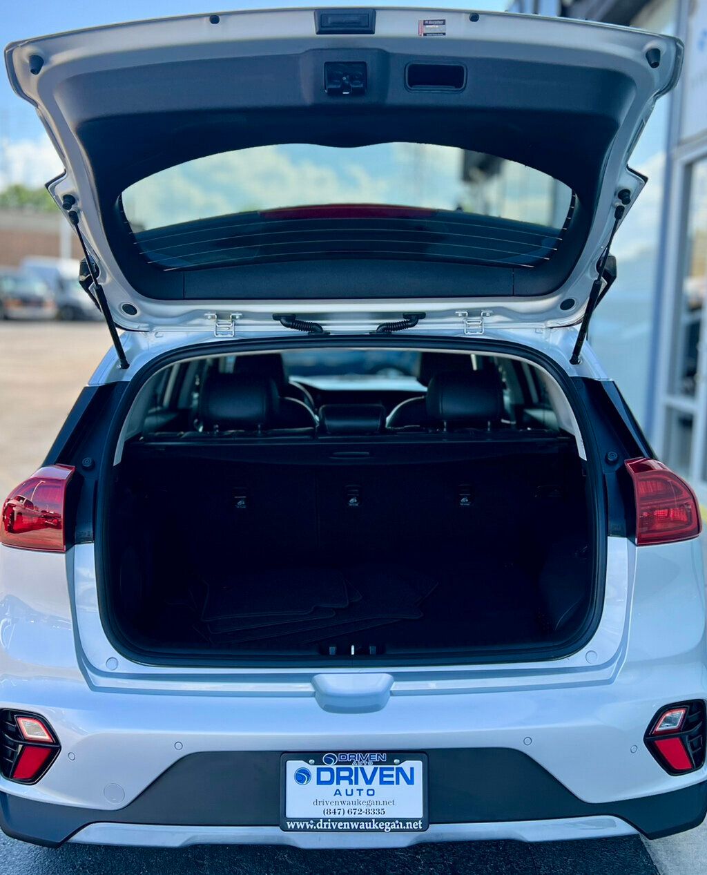 2020 Kia Niro Plug-In Hybrid EX Premium photo 8