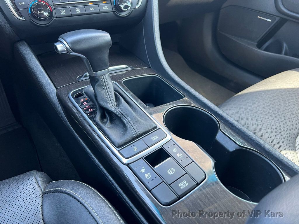 2020 Kia Optima EX photo 13