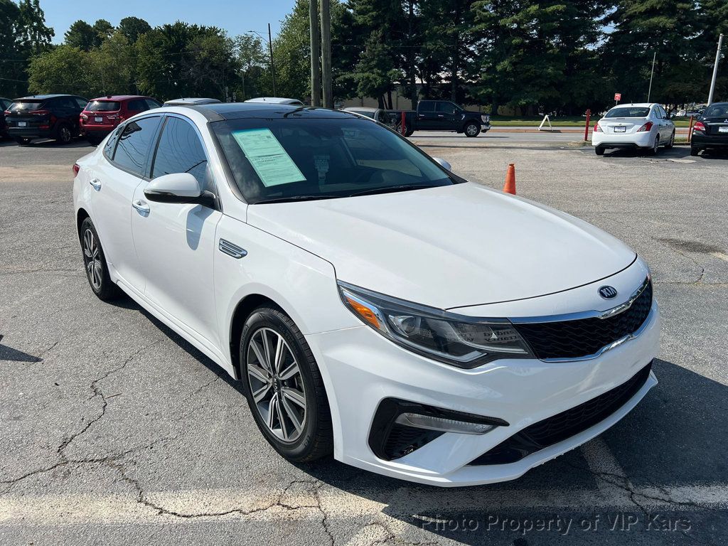 2020 Kia Optima EX photo 3