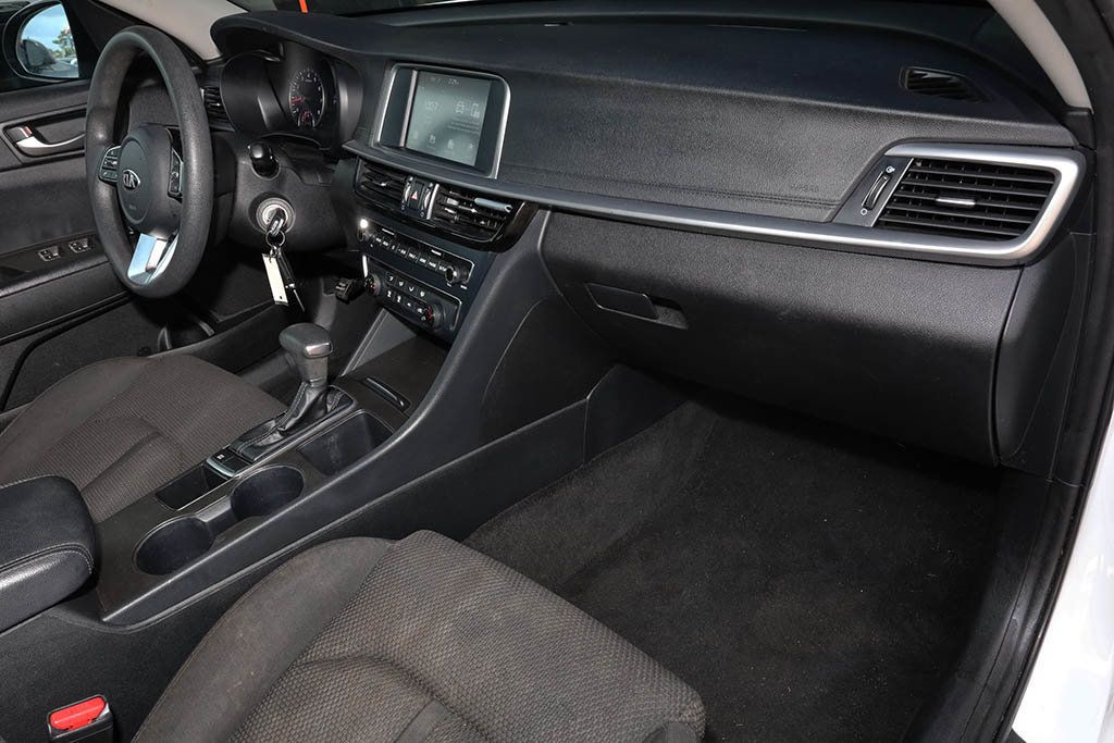 2020 Kia Optima LX SE photo 18