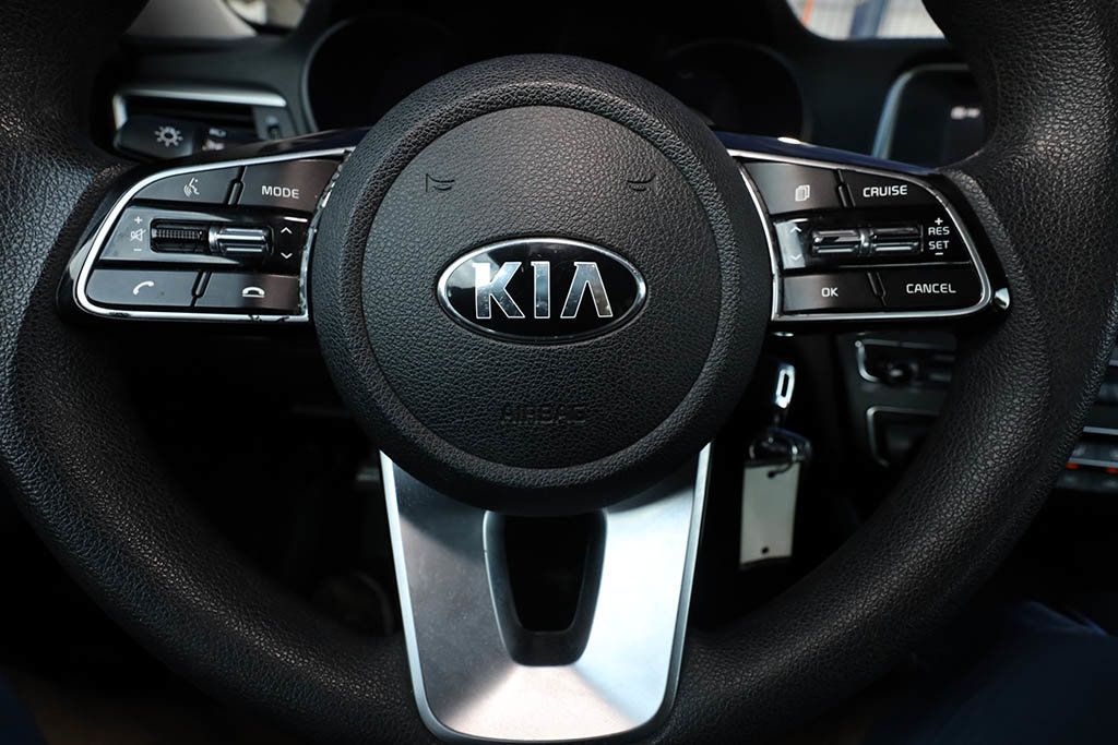 2020 Kia Optima LX SE photo 26