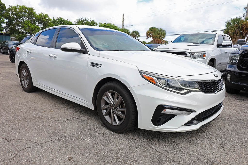 2020 Kia Optima LX SE photo 5