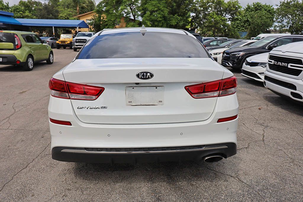 2020 Kia Optima LX SE photo 9