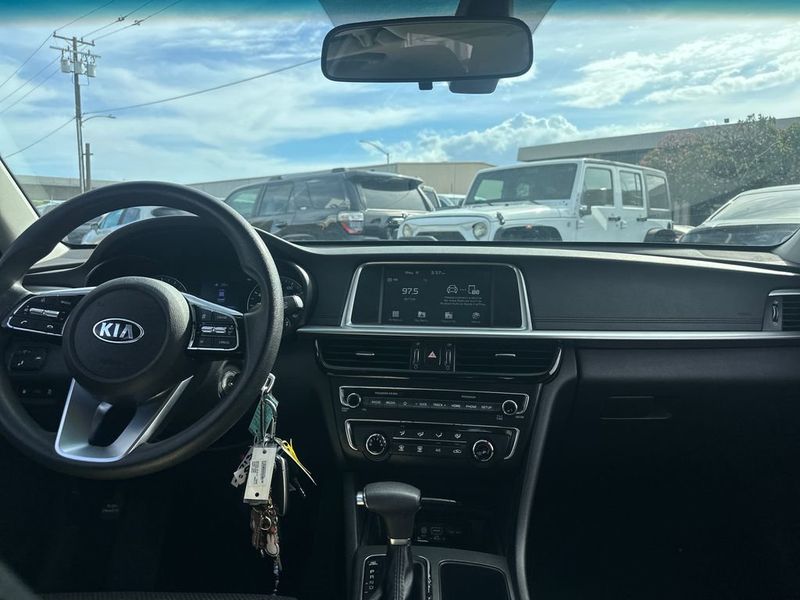 2020 Kia Optima LX Automatic - 23012205 - 13