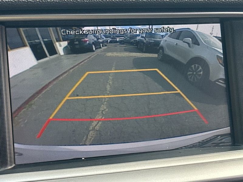 2020 Kia Optima LX Automatic - 23012205 - 16