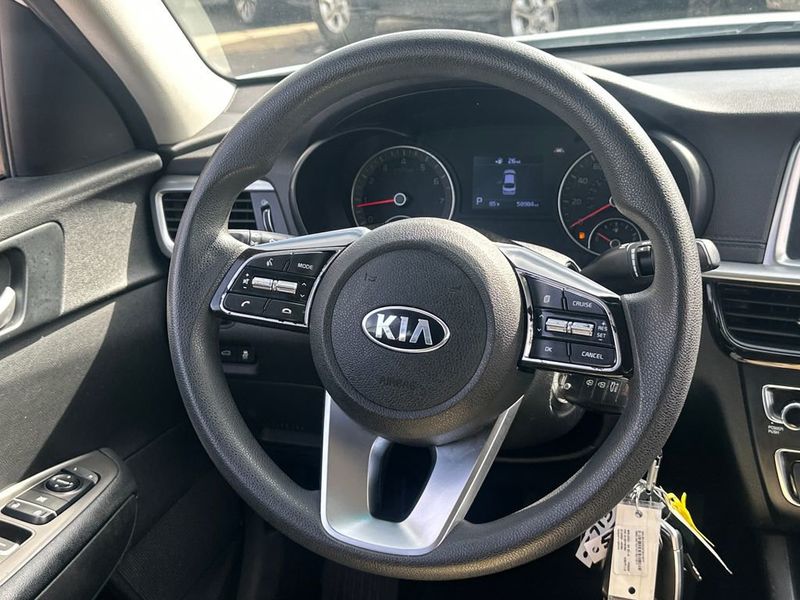 2020 Kia Optima LX Automatic - 23012205 - 17