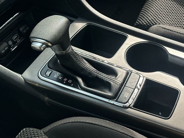 2020 Kia Optima LX Automatic - 23012205 - 18