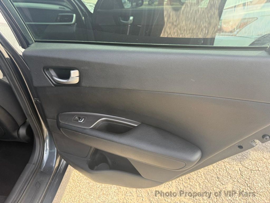 2020 Kia Optima LX Automatic - 22960741 - 13
