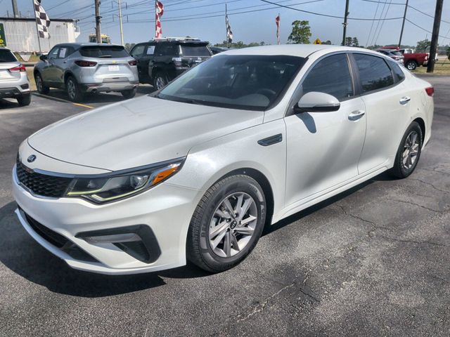 2020 Kia Optima LX AT's photo