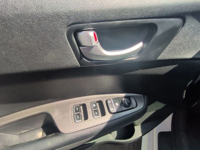 2020 Kia Optima LX Automatic - 23011028 - 11