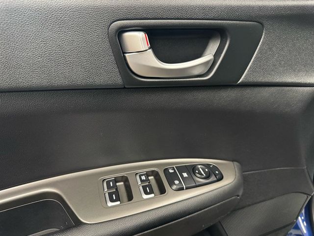 2020 Kia Optima LX Automatic - 23032291 - 12
