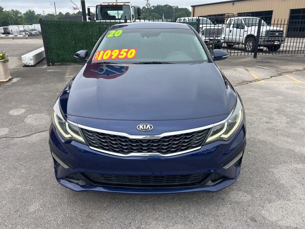 2020 Kia Optima LX photo 2