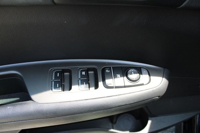 2020 Kia Optima LX Automatic - 23037035 - 24