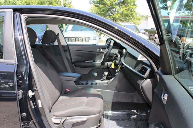 2020 Kia Optima LX Automatic - 23037035 - 27
