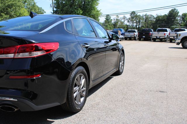 2020 Kia Optima LX Automatic - 23037035 - 31