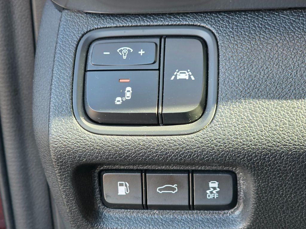 2020 Kia Optima LX Automatic - 22937707 - 34