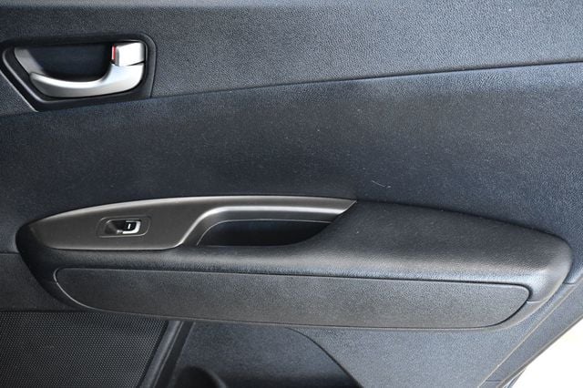 2020 Kia Optima LX Automatic - 22919019 - 14