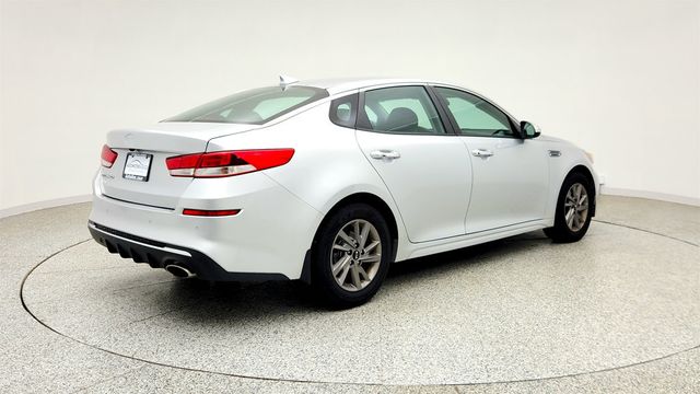 2020 Kia Optima LX Automatic - 23035698 - 4