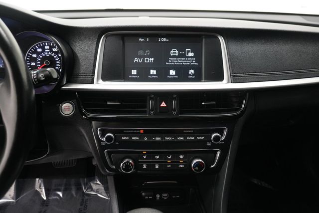 2020 Kia Optima SE Automatic - 23007702 - 19