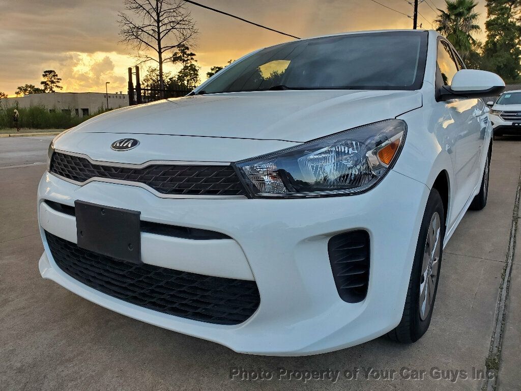 2020 Kia Rio LX photo 2