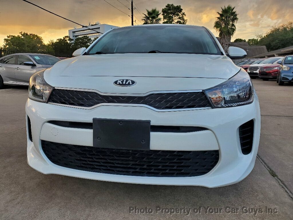 2020 Kia Rio LX photo 3