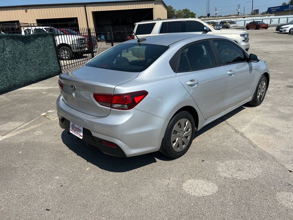 2020 Kia Rio LX S photo 3