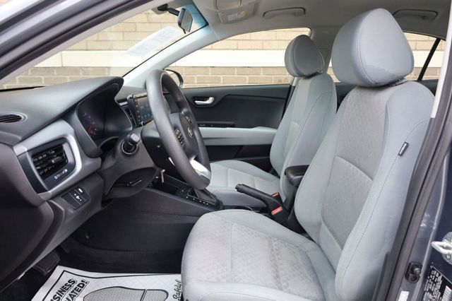 2020 Kia Rio S - 23057718 - 13
