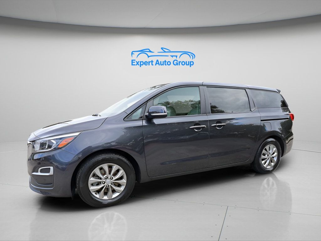2020 Kia Sedona LX photo 4
