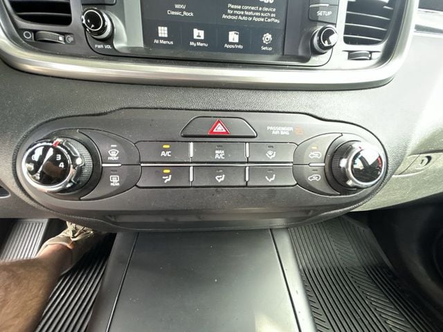 2020 Kia Sorento L FWD - 22921633 - 18