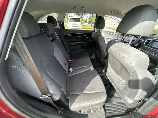 2020 Kia Sorento L FWD - 22921633 - 20