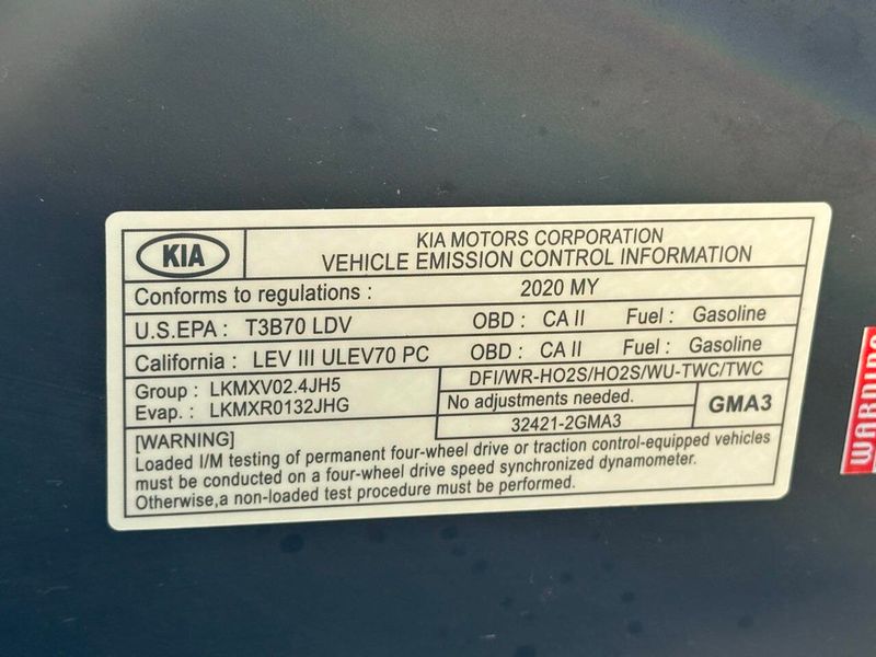 2020 Kia Sorento LX AWD - 22883310 - 31