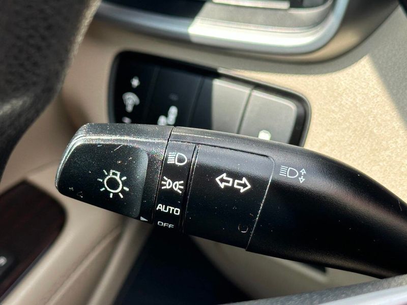 2020 Kia Sorento LX AWD - 22883310 - 35