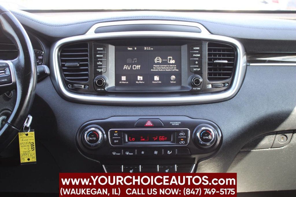2020 Kia Sorento LX AWD - 22913944 - 19