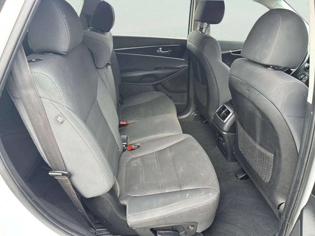 2020 Kia Sorento LX FWD - 22980682 - 13