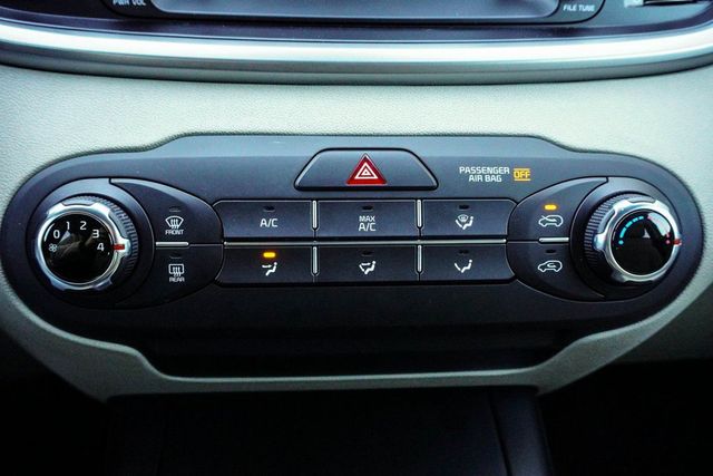 2020 Kia Sorento LX FWD - 22959600 - 17