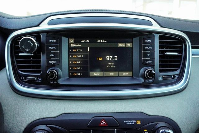 2020 Kia Sorento LX FWD - 22959600 - 19