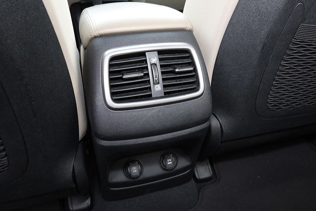 2020 Kia Sorento S V6 photo 13