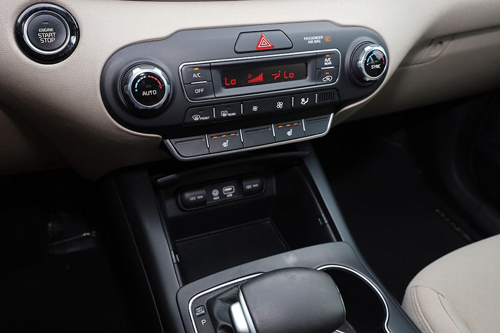 2020 Kia Sorento S V6 photo 27