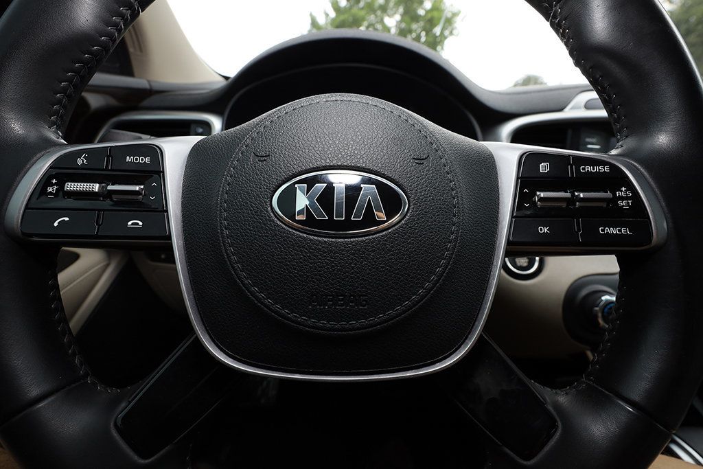 2020 Kia Sorento S V6 photo 28