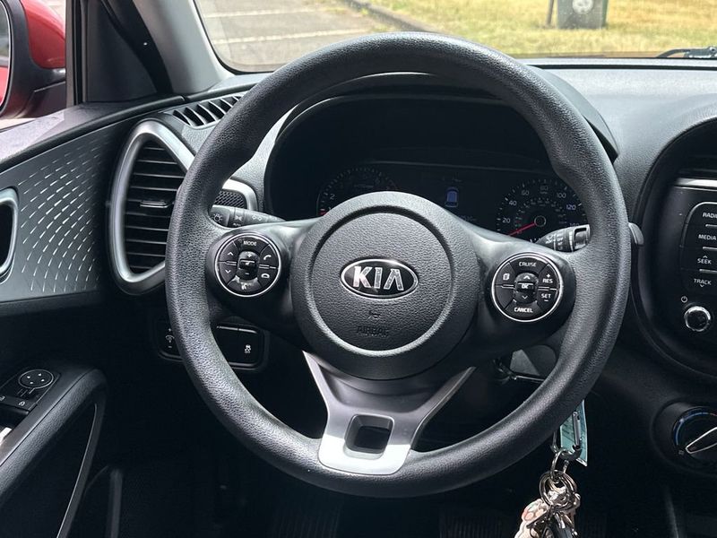 2020 Kia Soul LX - 23039207 - 17