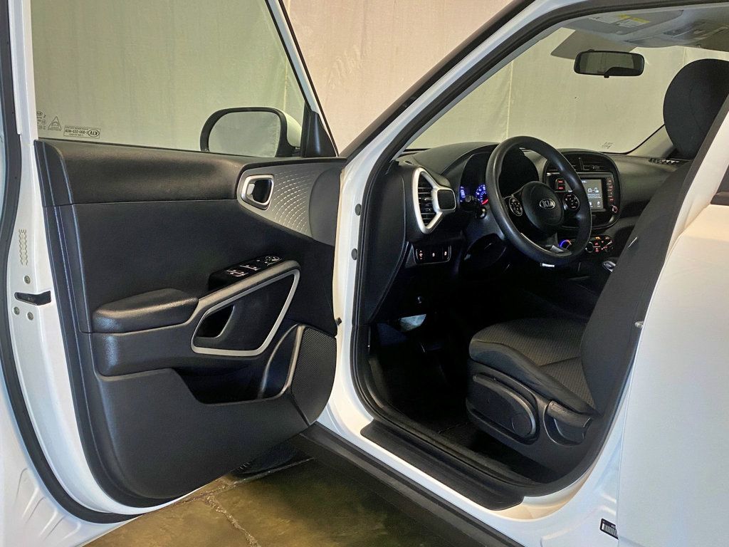 2020 Kia Soul LX IVT - 23002396 - 14