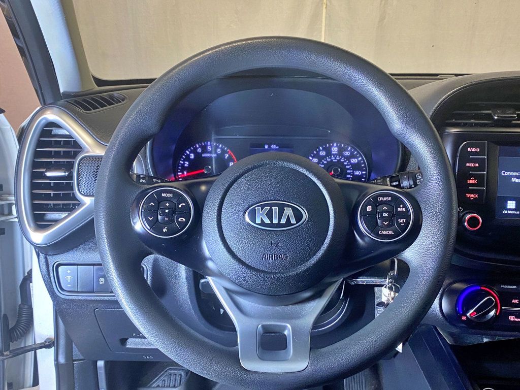 2020 Kia Soul LX IVT - 23002396 - 21