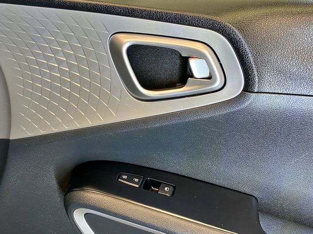 2020 Kia Soul LX IVT - 23002396 - 35