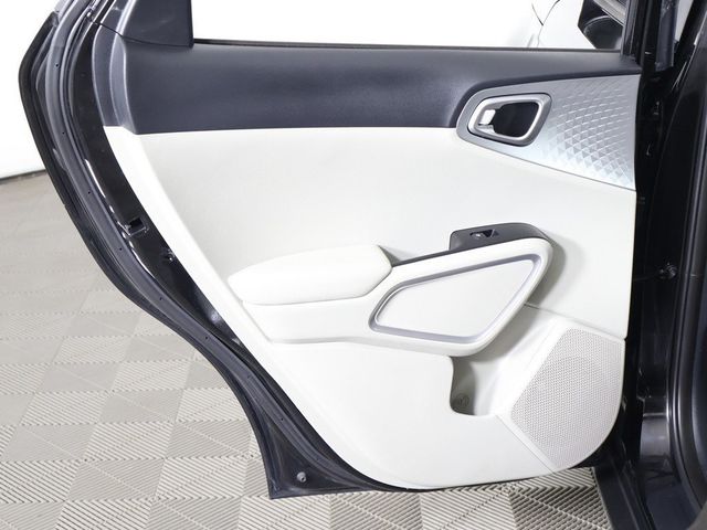 2020 Kia Soul LX IVT - 22947965 - 20