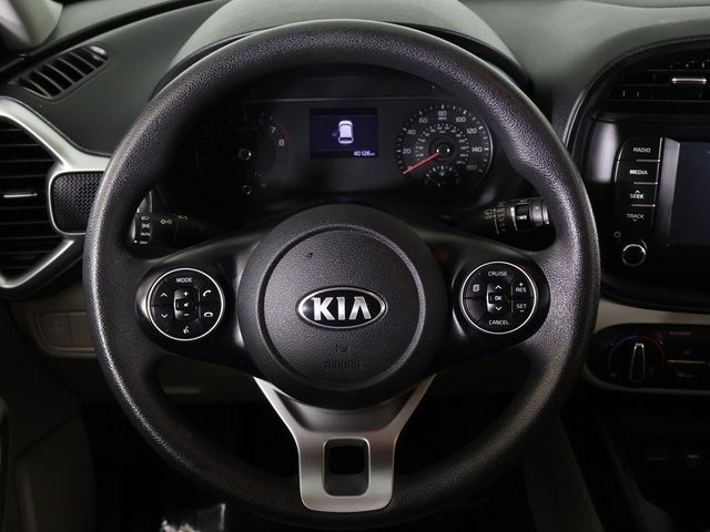 2020 Kia Soul LX IVT - 22947965 - 32